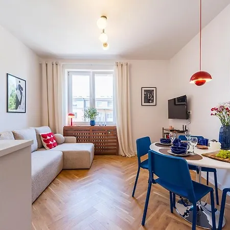 Stylowy Dla 4 Osob W Centrum Gdyni, 2 Oddzielne Sypialnie, Blisko Skm, 20minut Spacerem Do Morza Apartment *