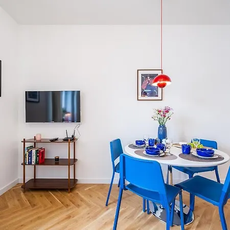 Apartment Stylowy Dla 4 Osob W Centrum Gdyni, 2 Oddzielne Sypialnie, Blisko Skm, 20minut Spacerem Do Morza Gdynia
