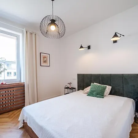 Apartment Stylowy Dla 4 Osob W Centrum Gdyni, 2 Oddzielne Sypialnie, Blisko Skm, 20minut Spacerem Do Morza Gdynia