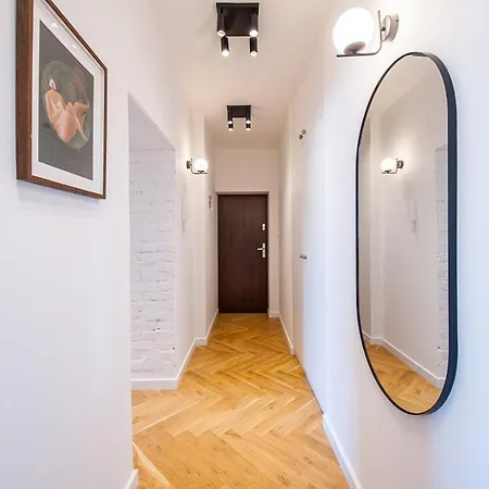 Apartment Stylowy Dla 4 Osob W Centrum Gdyni, 2 Oddzielne Sypialnie, Blisko Skm, 20minut Spacerem Do Morza *